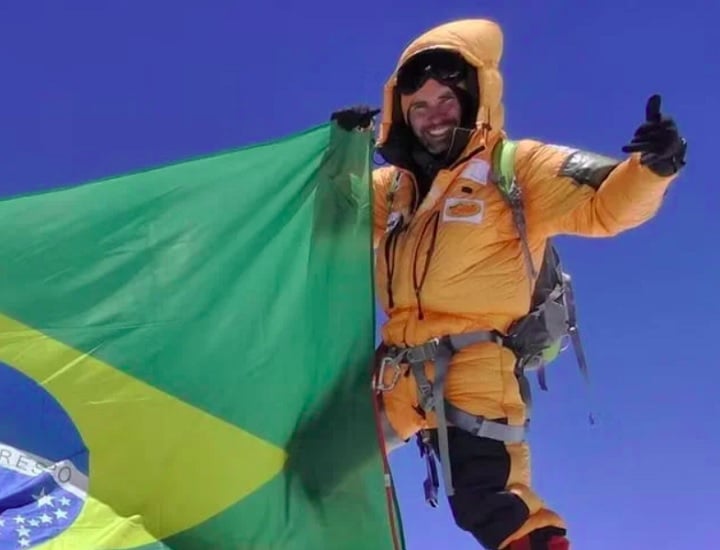 Segundo informações da Associated France Press (AFP), um parapentista brasileiro morreu após despencar da montanha K2, no norte do Paquistão.