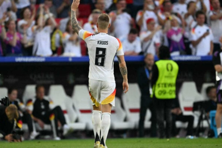 Em seu último jogo como profissional, craque lamenta se despedir sem ter a chance de ganhar o único título que não tem no currículo