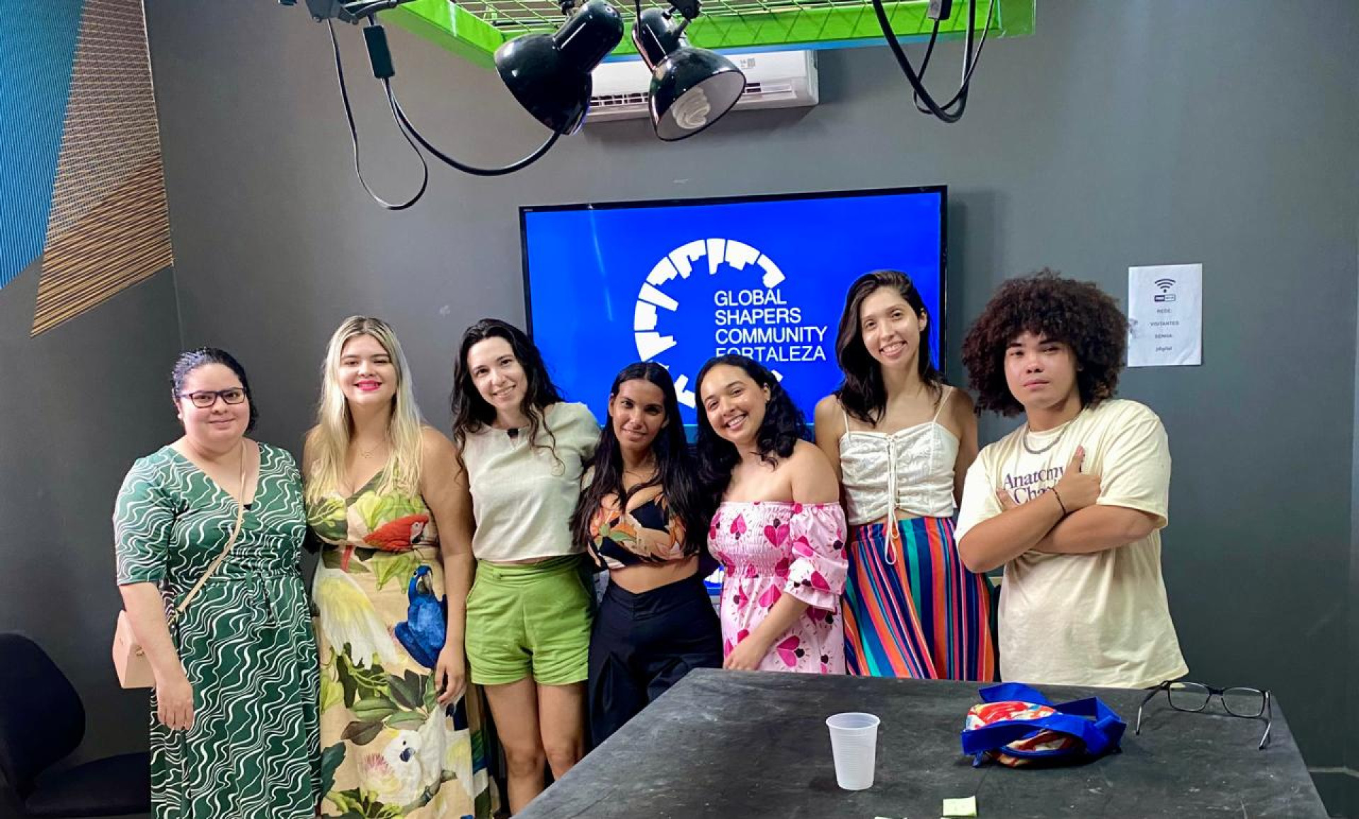 Jovens que pertencem a comunidade Global Shaper 