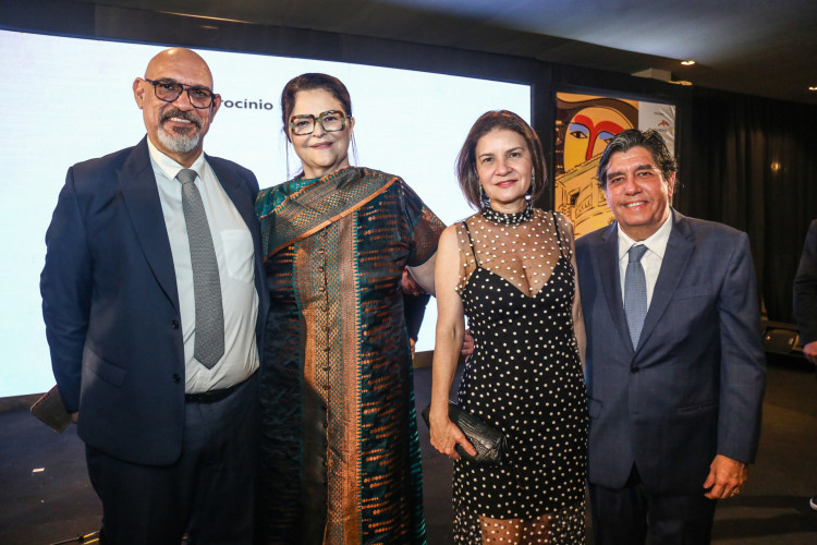  Joaquim Falc&atilde;o, Luciana Dummar, Rita e Dr. Cabeto