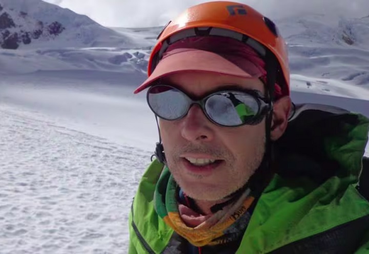 Quando estava próximo dos 6.300 metros de altitude, o sinal do GPS parou de se mover, indicando que algo estava errado.