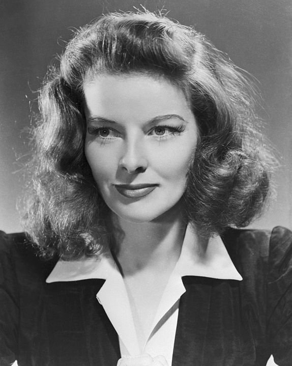 Entre as atrizes com quem Howard se envolveu estão Ava Gardner, Katharine Hepburn (foto)  Ginger Rogers, Bette Davis  e Lana Turner, além de ter sido casado com Jean Peters, de 1957 a 1971.