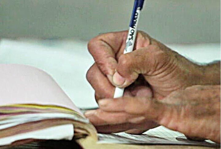 Um exemplo prático: se a dívida inicial era de mil reais, com o rotativo ela não pode ultrapassar os dois mil reais (incluindo juros e encargos).