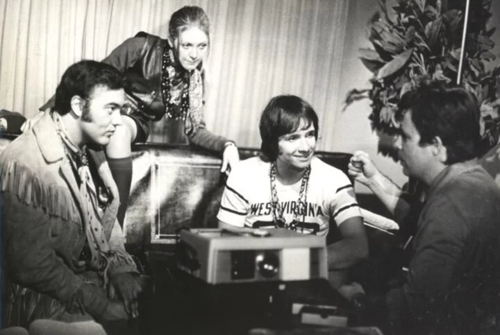 No cinema, Roberto Carlos também conheceu momentos de estrelato. Uma trilogia dirigida por Roberto Farias fez muito sucesso tendo o Rei como protagonista: “Roberto Carlos em Ritmo de Aventura” (1968), “Roberto Carlos e o Diamante Cor de Rosa” (1970) e “Roberto Carlos a 300km por Hora” (1971).  

