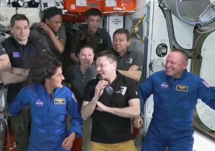 No dia 21/06, a Nasa anunciou que o retorno dos astronautas aconteceria na quarta-feira (26/06), o que também não ocorreu. 