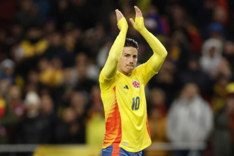 Colombia's midfielder #10 James Rodriguez claps during the international friendly football match between Romania and Colombia at the Metropolitano stadium in Madrid on March 26, 2024. (Photo by OSCAR DEL POZO / AFP)