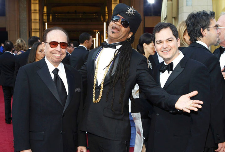 Brown também ganhou reconhecimento internacional, tendo participado de vários projetos mundo afora. Foi dele a música Real in Rio, do filme “Rio” (2011), que concorreu ao Oscar de Melhor Canção Original em 2012.