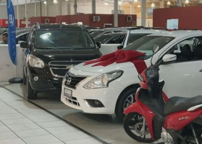 Outra opção para quem busca se livrar do IPVA é comprar um carro usado. A isenção de IPVA para carros usados varia entre os estados. Na maioria deles, veículos com 15 anos ou mais de fabricação estão isentos. 