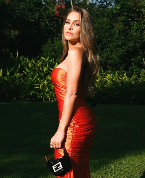 Como nos dois filmes anteriores, a atriz Carla Diaz interpreta mais uma vez o papel de Suzane von Richthofen.