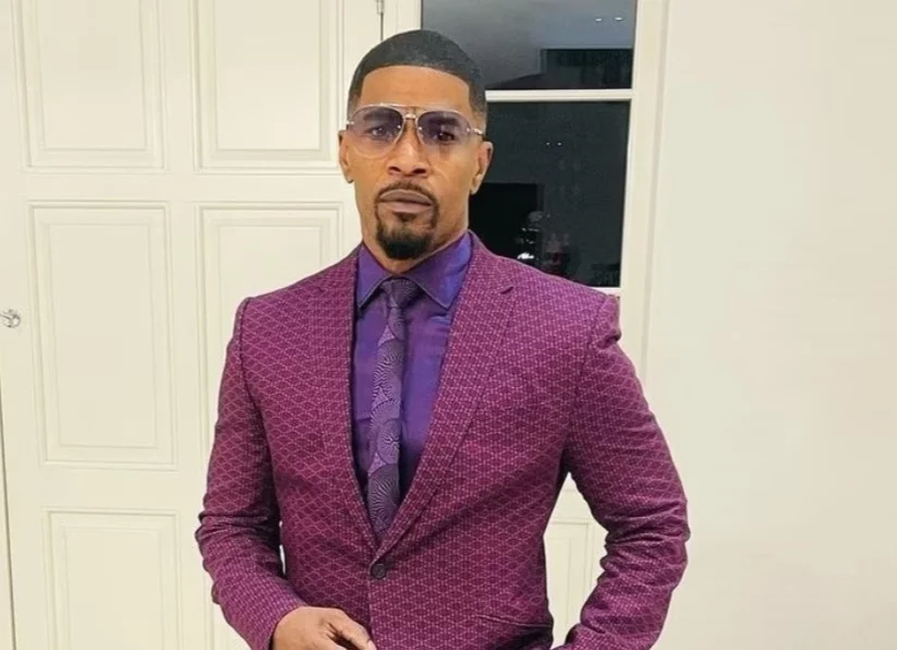 A revista InTouch Weekly publicou que uma pessoa próxima de Jamie Foxx - mas que não autorizou divulgar seu nome - revelou que o ator jamais vai revelar o problema que ele sofreu e que o obrigou a ficar quatro meses internado em hospital. De acordo com essa pessoa, Jamie é muito discreto. 