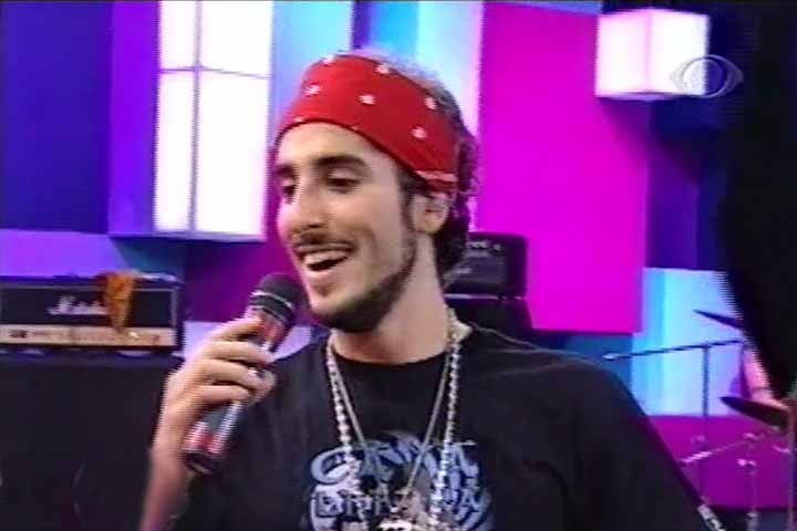 No final de 2007, estreou no Descarga MTV. No início, Mion apresentava sozinho o programa que tinha como principal objetivo mostrar o que aconteceu de pior em todas as edições do MTV Video Music.