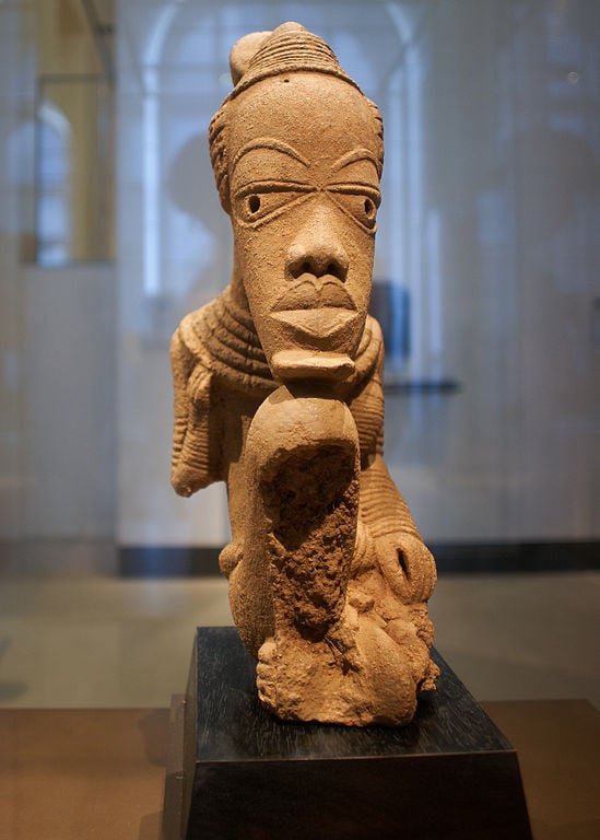 O museu possui uma vasta coleção de arte árabe, asiática e africana. Enfim, é um espaço em que a arte de diversas partes do mundo fica acessível para o conhecimento. 