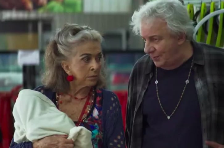 Antes, o último trabalho da atriz na Globo havia sido em 2019, na novela A Dona do Pedaço (foto). Em 2020, Betty Faria ainda fez uma pequena participação em Salve-se Quem Puder, interpretando a si mesma.