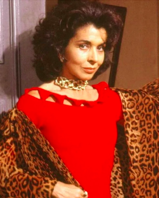 O papel como a protagonista em Tieta (1989), uma adaptação do romance de Jorge Amado, é um dos mais icônicos de sua carreira e a consagrou como uma das grandes estrelas da TV Globo. 