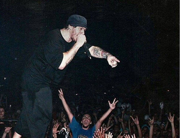 Ao longo de toda a existência, apenas Chorão não deixou a banda em nenhum momento. Champignon, por exemplo, teve duas passagens: de 1992 a 2005 e depois de 2011 a 2013. 