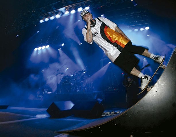 A casa estava cheia de garrafas vazias de bebidas, cápsulas de remédios e sangue. Ele tinha desaparecido em 4 de março.  Exames confirmaram overdose de cocaína.  O assunto repercutiu tanto que entrou na lista dos mais falados nos trending topics mundiais do Twitter. 