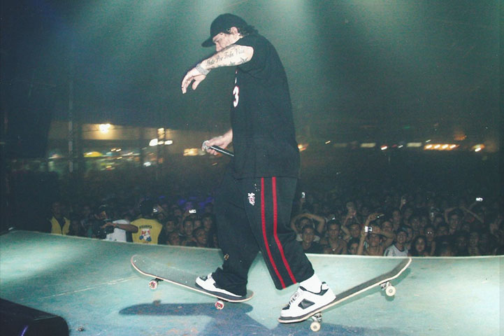 Chorão criou uma pista indoor skate em Santos (SP), em 2004. Hoje o local leva o nome de Chorão Skate Park e já recebeu eventos nacionais e internacionais. O cantor também retratou a sua paixão pelo esporte em músicas como “Zóio de Lula”, em que skatistas aparecem no clipe, e “Di-SK8 Eu Vou”. 