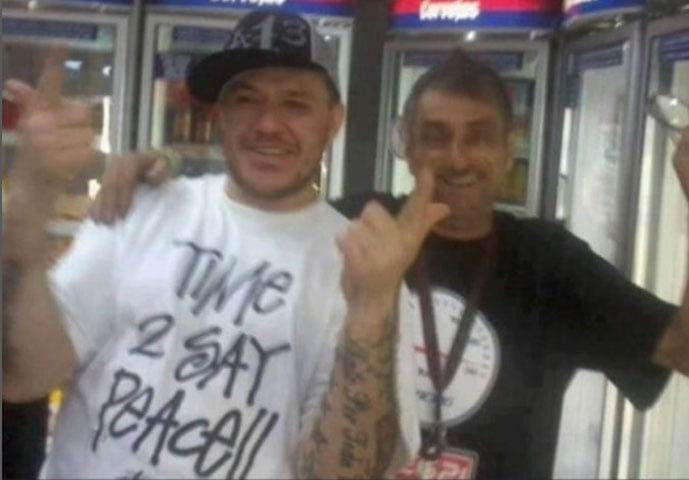 Chorão foi encontrado morto na madrugada de 6 de março de 2013, em seu apartamento no bairro de Pinheiros, em São Paulo, pelo  motorista dele, Kleber Atalla (foto), o Tiozão. 