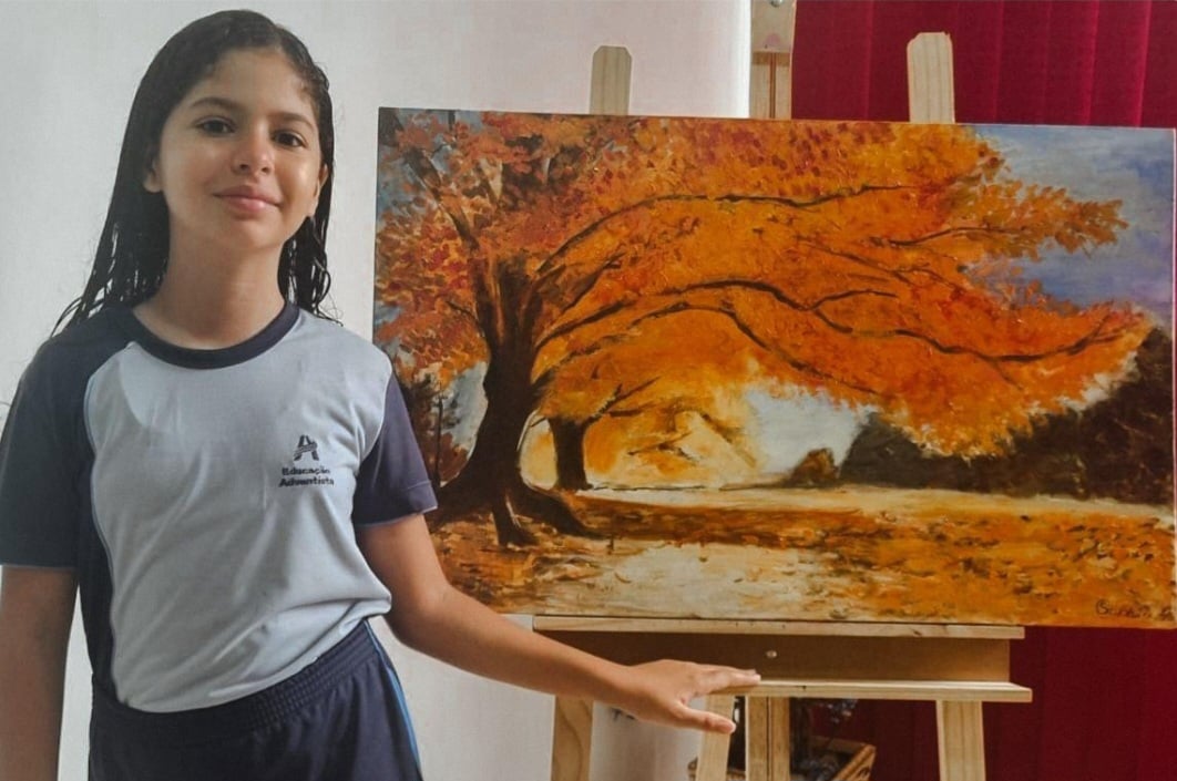 O museu também tem um espaço dedicado a novos talentos e faz uma seleção pelo mundo para realizar exposições. Em 2024, a carioca Sophia Helena, de 10 anos, que pinta desde os 6, entrou na lista para expor quadros no maior museu do planeta. Parabéns para ela! 
. 