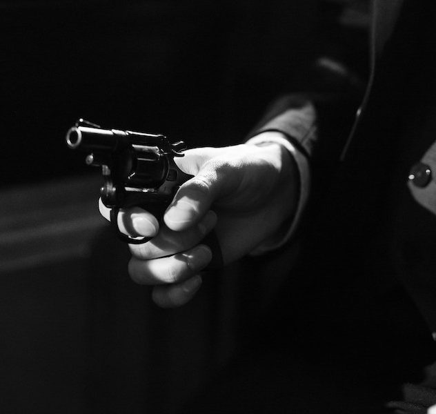 O mundo do crime sempre foi marcado por homens que se tornaram líderes e colocaram seus nomes na história ao comandarem grupos organizados. Quando pensamos na Máfia, alguns personagens ganham ainda mais destaque.