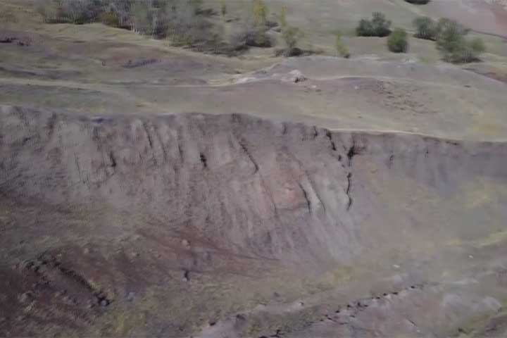 Segundo o arcebispo James Ussher, Noé nasceu em 2.948 a.C. e morreu com 950 anos em 1.998 a.C. Seus três filhos mais conhecidos eram Sem, Cam ou Cã e Jafé.