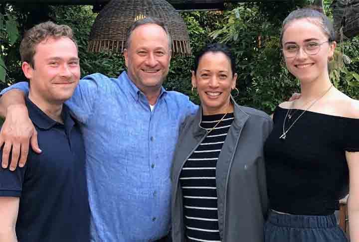 Durante o mandato como senadora, Kamala Harris casou-se com o advogado Doug Emhoff, pai de dois filhos de um relacionamento anterior.
