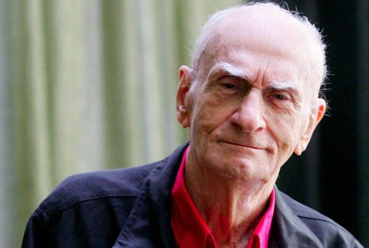 Até hoje, a obra de Ariano Suassuna continua viva e atual, sendo estudada e apreciada por leitores e estudiosos de todo o país.