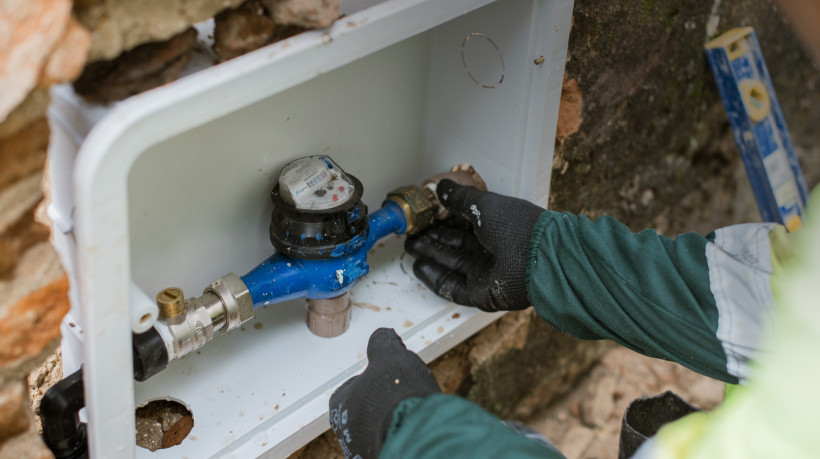 Imagem de apoio ilustrativo. Fam&iacute;lia reclama de contas cobradas indevidamente pela Companhia de &Aacute;gua e Esgoto do Estado do Cear&aacute; (Cagece)