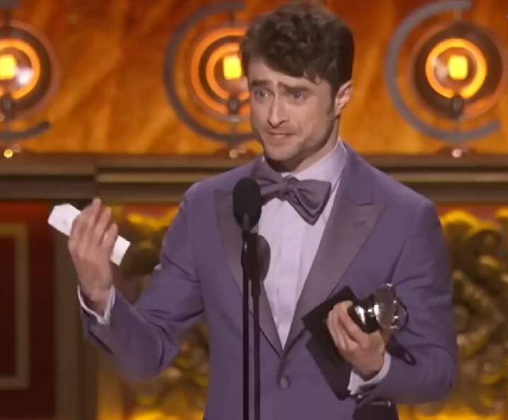 Em junho deste ano, o ator faturou seu primeiro Tony Award, principal prêmio do teatro. A cerimônia foi realizada no dia 16/06, em Nova York.