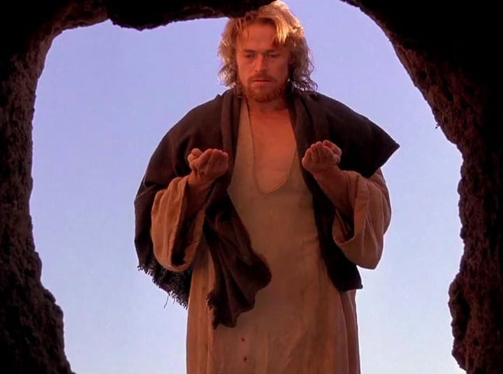 O filme foi controverso na época de seu lançamento, principalmente por causa de sua abordagem das tentações de Jesus. No entanto, foi elogiado pela crítica por sua qualidade artística e pela complexa interpretação de Dafoe.