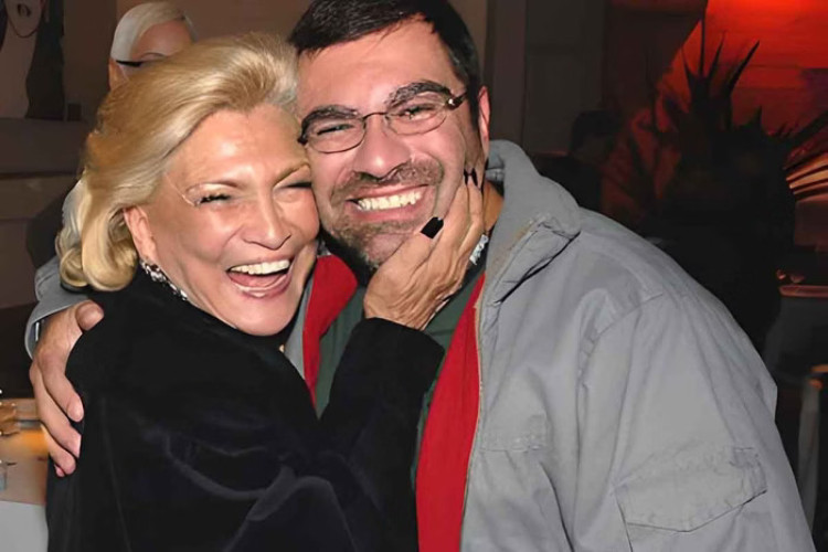 Chit&atilde;ozinho, da dupla com Xoror&oacute;, processo Hebe Camargo ap&oacute;s ofensas contra esposa; Marcello, filho da apresentadora, precisou pagar a indeniza&ccedil;&atilde;o