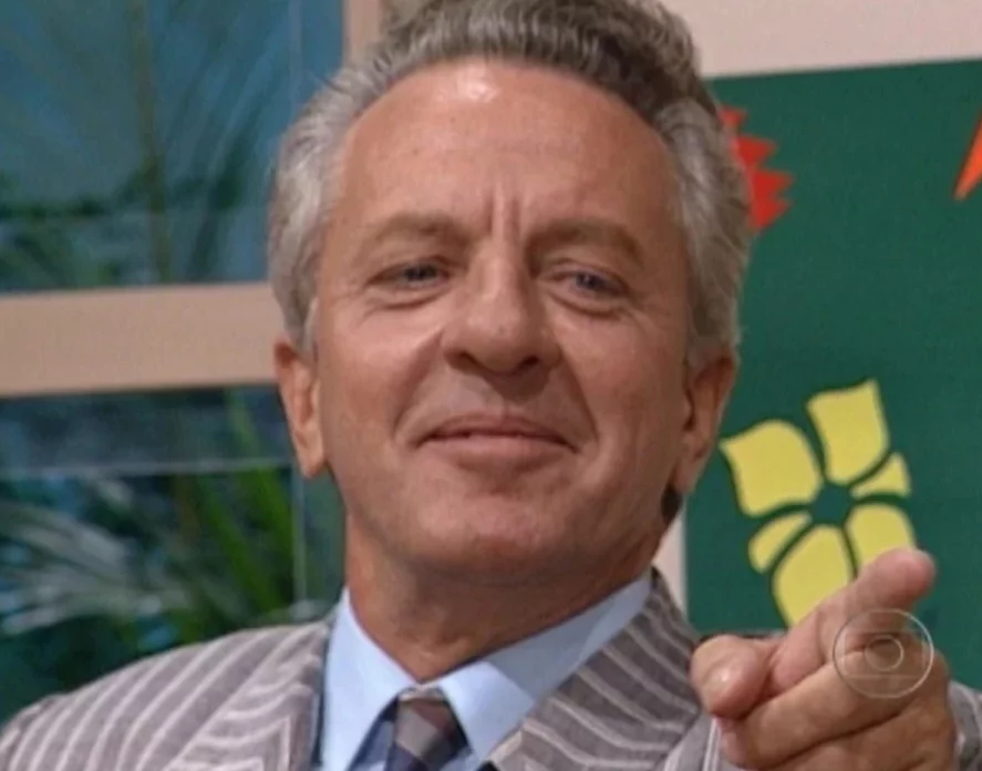 Rogério era versátil, mas se consagrou como comediante, com papéis de destaque em diversos programas de TV. Seu personagem mais marcante foi Rolando Lero, na Escolinha do Professor Raimundo, de Chico Anysio.