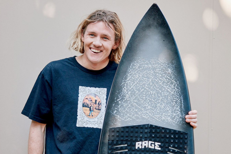 Surfista é atacado por tubarão e tem perna amputada, na Austrália
