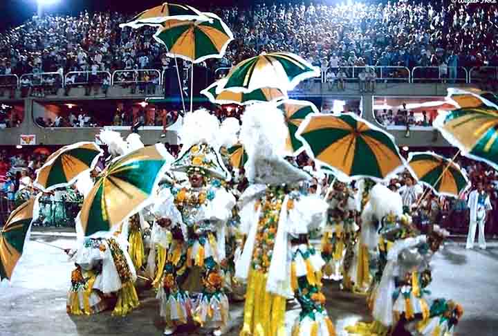 Rosa Magalhães, então, conquistou o bicampeonato pela Imperatriz, com o celebrado enredo Mais vale um jegue que me carregue que um camelo que me derrube, lá no Ceará. além disso, foi vice no ano seguinte, 1996, com o enredo Leopoldina, Imperatriz do Brasil 