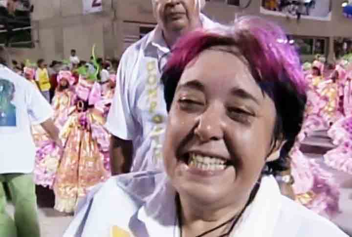 Foi, então, que retornou ao Acadêmicos do Salgueiro, agora como carnavalesca oficial e conquistou um terceiro lugar (1990), com Sou amigo do Rei, e o vice-campeonato, em 1991, com o enredo sobre a famosa rua do Ouvidor, no centro do Rio de Janeiro.