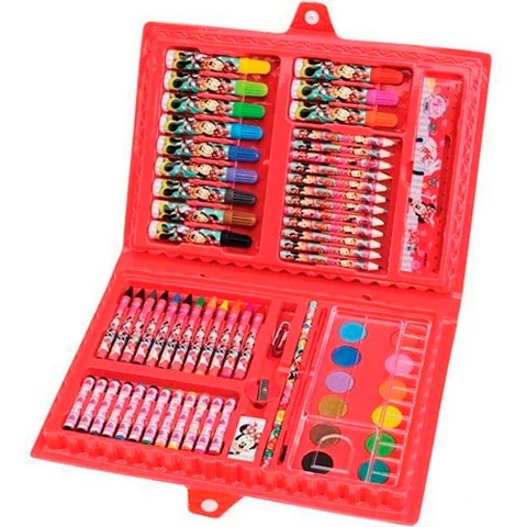 Tirar onda na escola era ter um estojão. O acessório tinha tinha lápis, giz de cera, canetinha, tesoura e muito mais. 