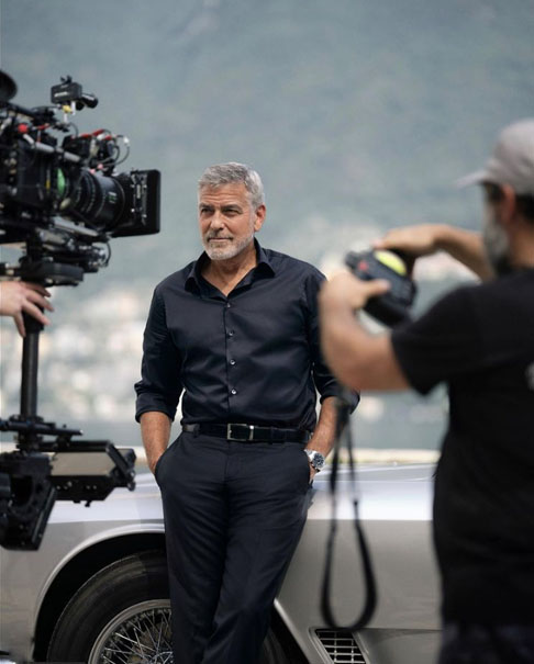 Se eu fosse citar alguém do presente, teria que ser aquele filho da p*ta do George Clooney. Por que não? Estou sempre acabando com ele, e ele me zoando. Mas desta vez vou aliviar para ele, só desta vez, completou Brad, que é grande amigo de Clooney. 