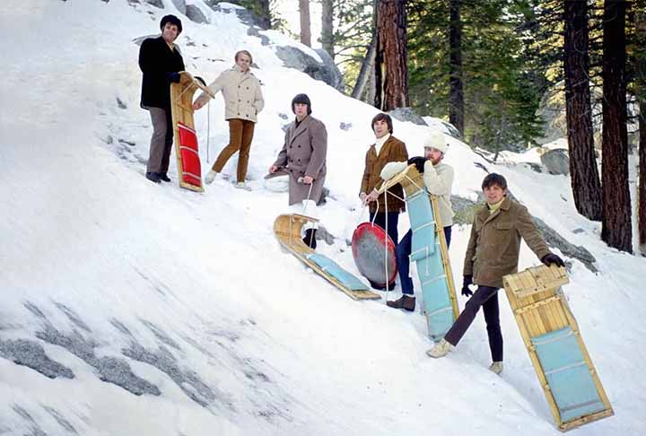 A trajetória dos californianos que caminham juntos há mais de 60 anos agora está disponível em forma de documentário no streaming Disney+. 