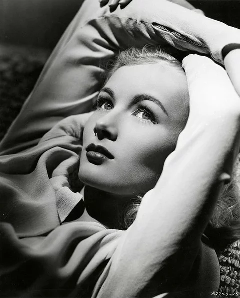 Veronica Lake (1922-1973): Ficou famosa por seus papéis de mulher fatal em filmes noir com o galã Alan Ladd, com quem ela se casou. Foi ela quem serviu de inspiração para a personagem Jessica Rabbit no filme Uma Cilada para Roger Rabbit (1988).