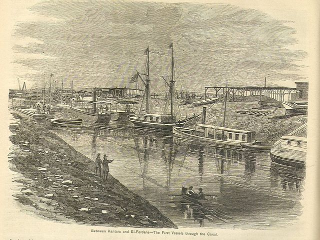 Canal de Suez: No dia 17/2/1867, o primeiro navio atravessava o Canal de Suez, no Egito, 2 anos de 9 meses antes da inauguração oficial, que ocorreria em 17/11/1869. 