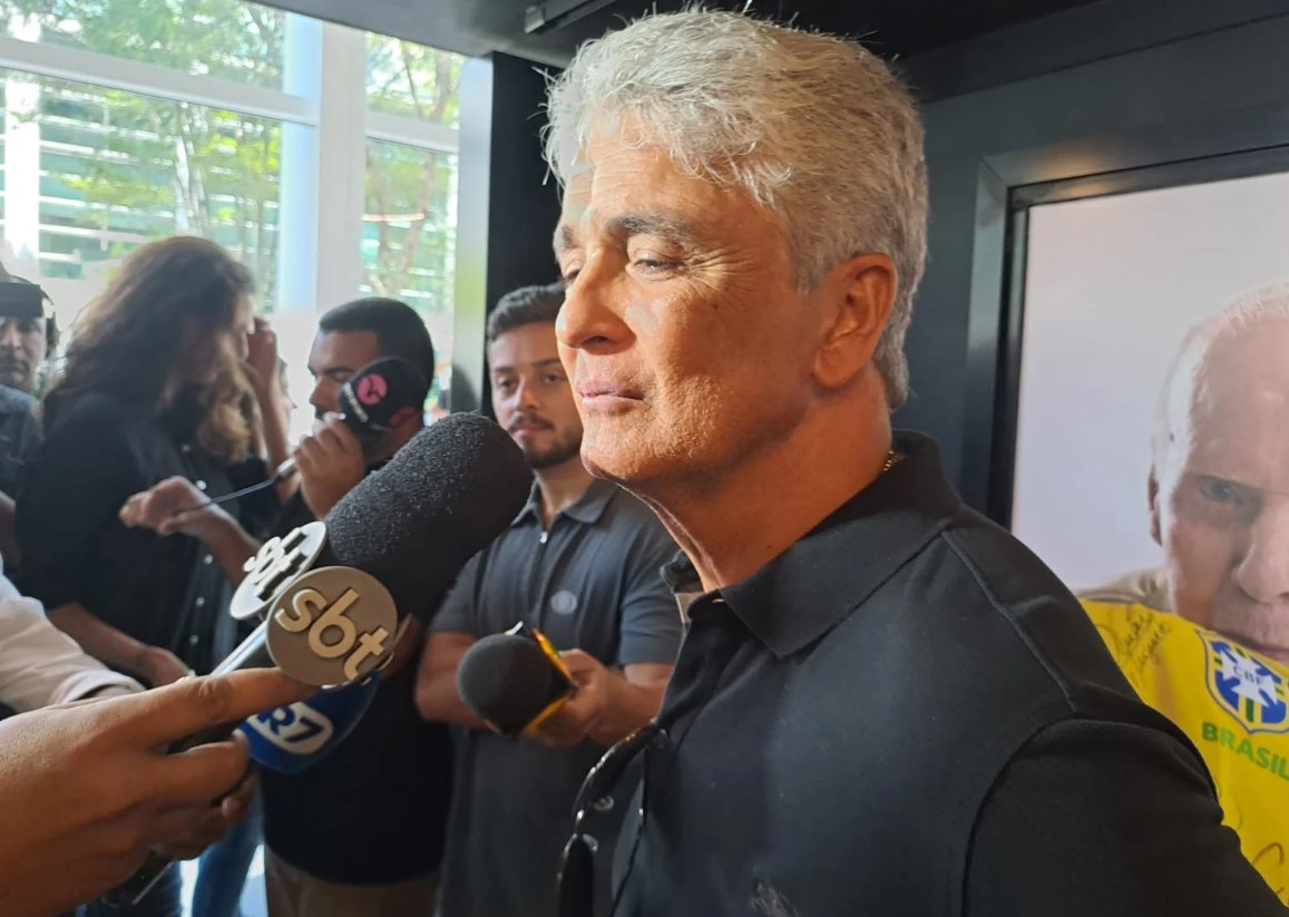 Bebeto - O atacante campeão do mundo em 1994 conquistou duas medalhas olímpicas: foi prata em Seul 1988 e bronze em Atlanta 1996, quando foi convocado por Zagallo como um dos atletas com mais de 23 anos.