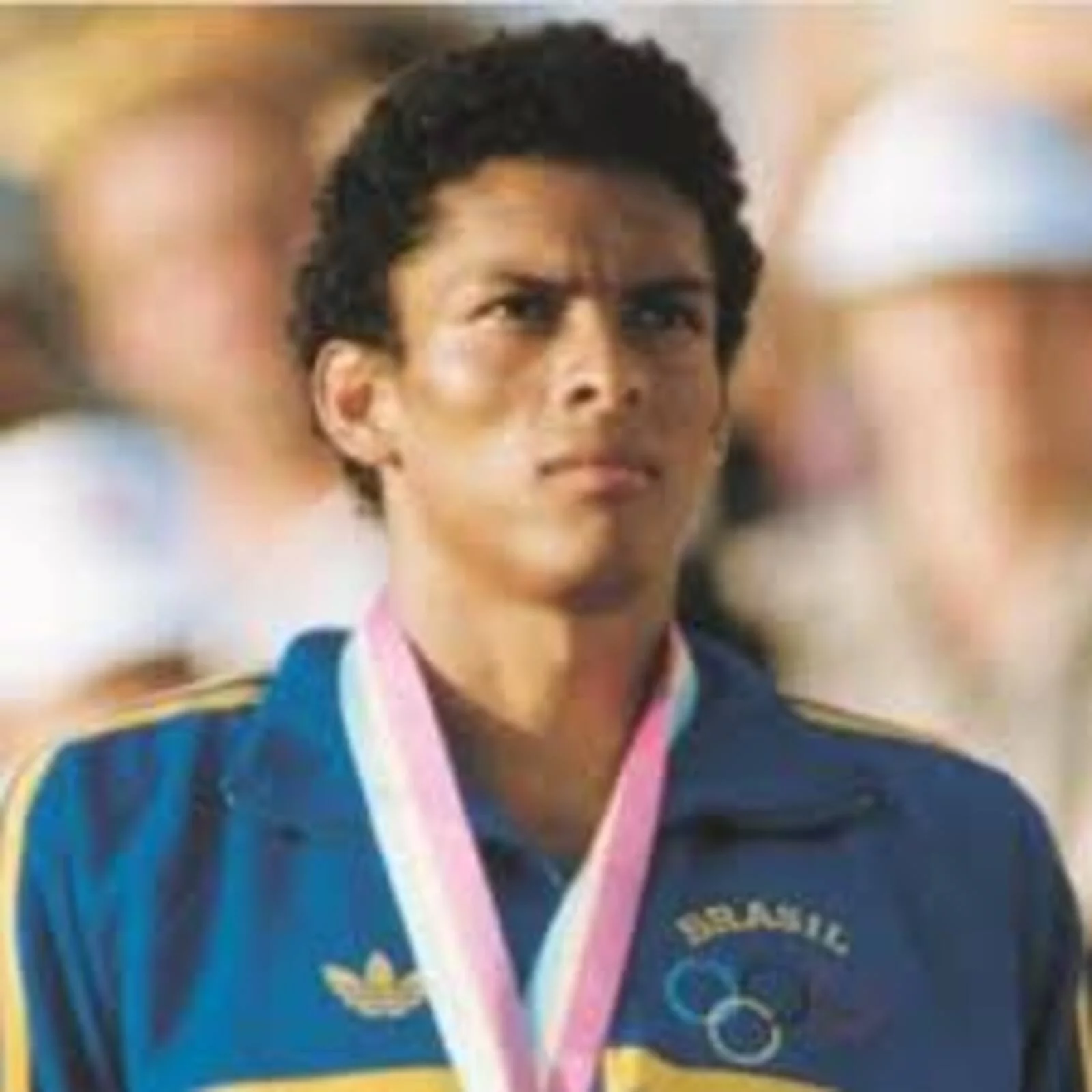 Joaquim Cruz - Corredor conquistou o ouro nos 800 metros do atletismo nos Jogos de Los Angeles-1984. Quatro anos mais tarde, o atleta levou a prata na mesma prova.