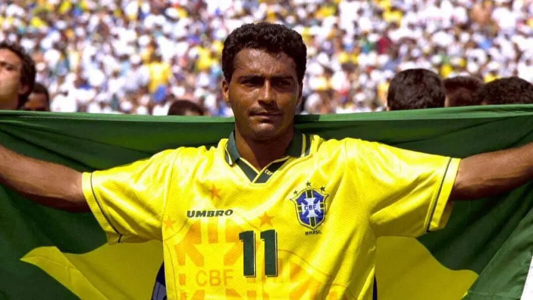 Romário - O Baixinho, artilheiro e nome do tetracampeonato de 1994, também disputou os Jogos Olímpicos de Seul. Foi dele o gol na derrota por 2 a 1 para a União Soviética, na decisão.