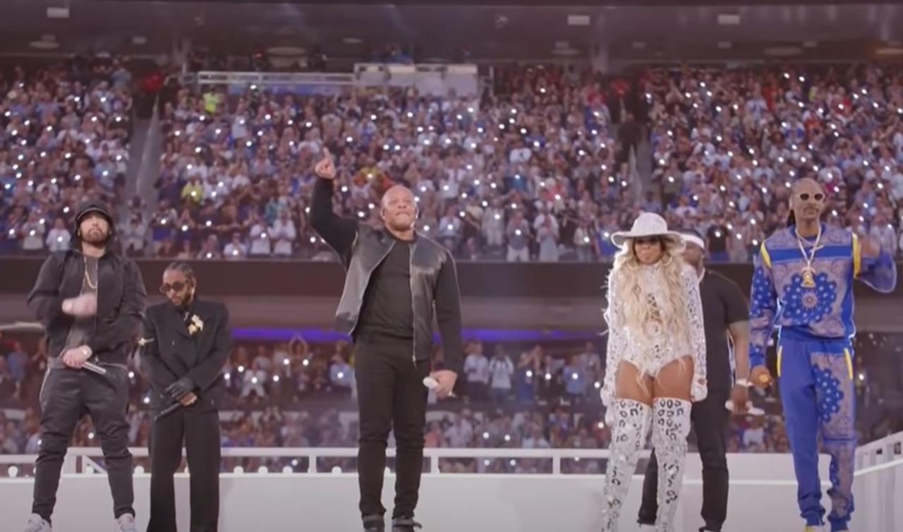 Em 2022, não foi diferente: os rappers Dr. Dre, Snoop Dogg, Eminem, Mary J. Blige e Kendrick Lamar foram as atrações. Uma surpresa ficou por conta da aparição de um outro rapper famoso (50 Cent), que estava fora do roteiro original. 