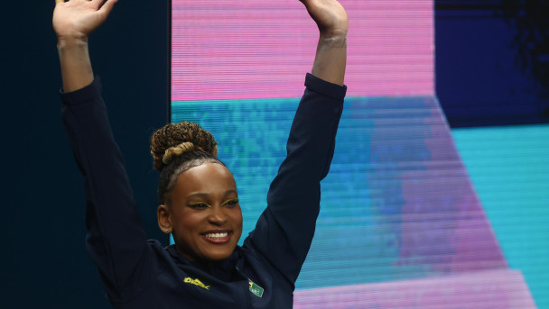 Rebeca Andrade disputa medalha na final individual geral da ginástica artística nas Olimpíadas Paris 2024  