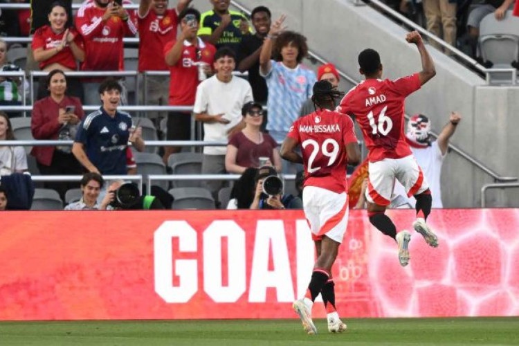 Diabos Vermelhos bate equipe espanhola por 3 a 2, com gols de Casemiro, Marcus Rashford e Amad Diallo, nos Estados Unidos