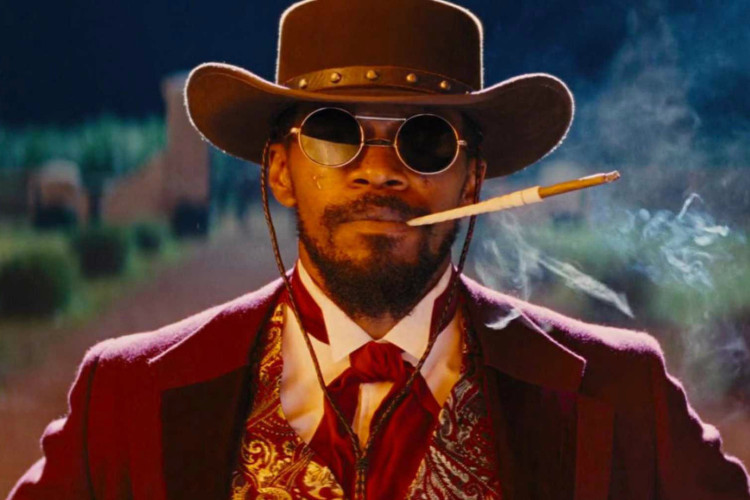 Um filme de ação vai passar no Domingo Maior hoje (04/08/24). Longa está previsto para começar às 00h20min, após de 