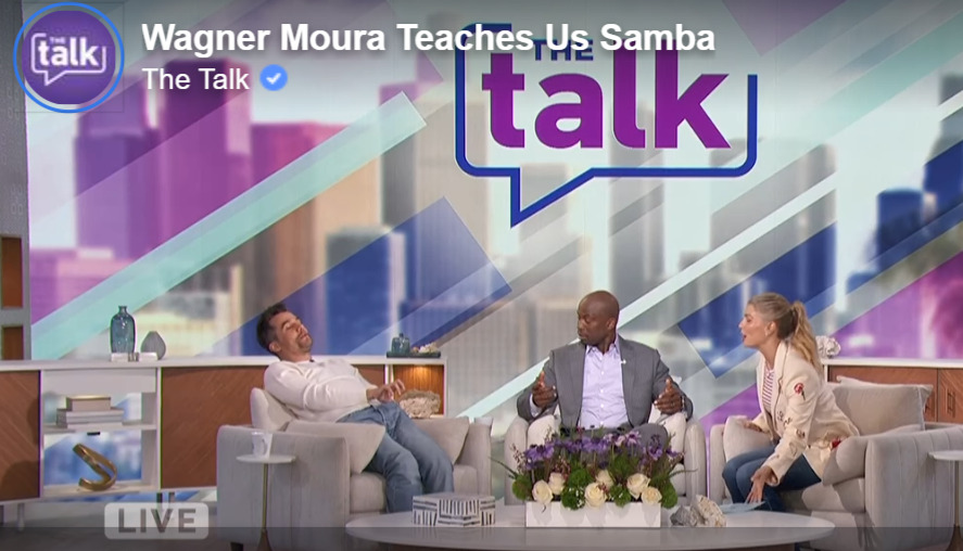 O ator Wagner Moura fez sucesso internacional no filme Guerra Civil. Ele deu entrevista recente num programa de TV americano e um dos assuntos foi o samba brasileiro.