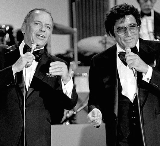 A performance de Bennett encantou Frank Sinatra , que rasgou elogios para ele numa entrevista para a revista Life, em 1965: “A meu ver, Tony é o melhor cantor da indústria. Eu me emociono quando o vejo, me comove.