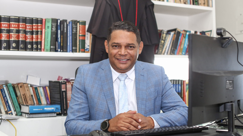 ￼ADVOGADO criminalista Silvio Vieira atuava Ceará